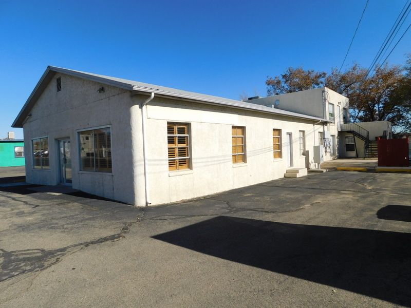 805 E Main St, Farmington, NM 87401